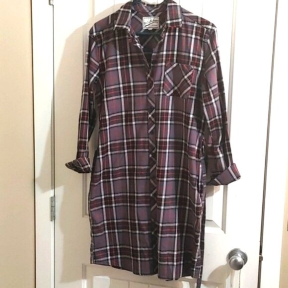 BC Woman dress shirt long tunic Small black gray red plaid pattern long … - Picture 1 of 9